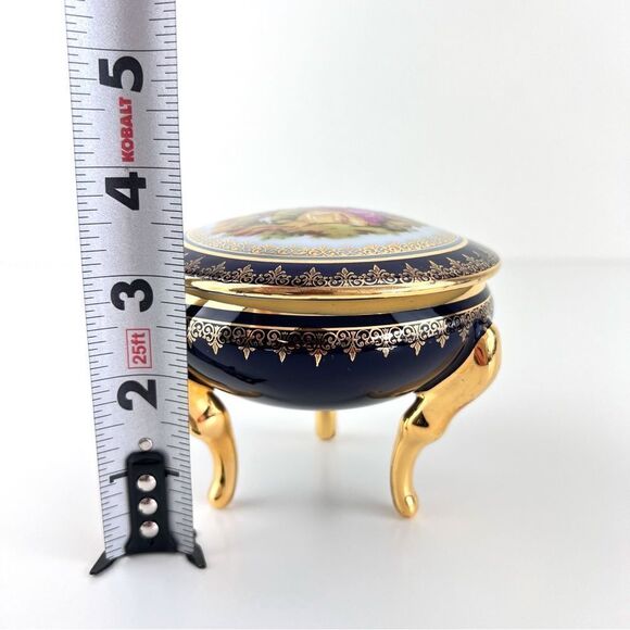 Vintage Limoges France Fragonard Jewelry/Trinket Box Blue Courting Couple - Picture 9 of 10